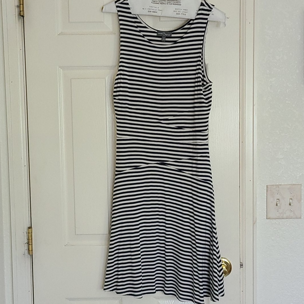 Market & Spruce Fit and Flare dress size medium